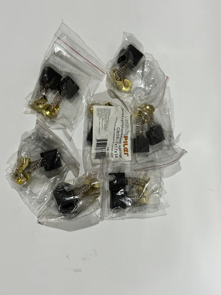 Электроугольная щетка CBSE 7x17x14 (пружина, пятак-уши (Интерскол ПЦ-16Т) (571)) MaxPiler